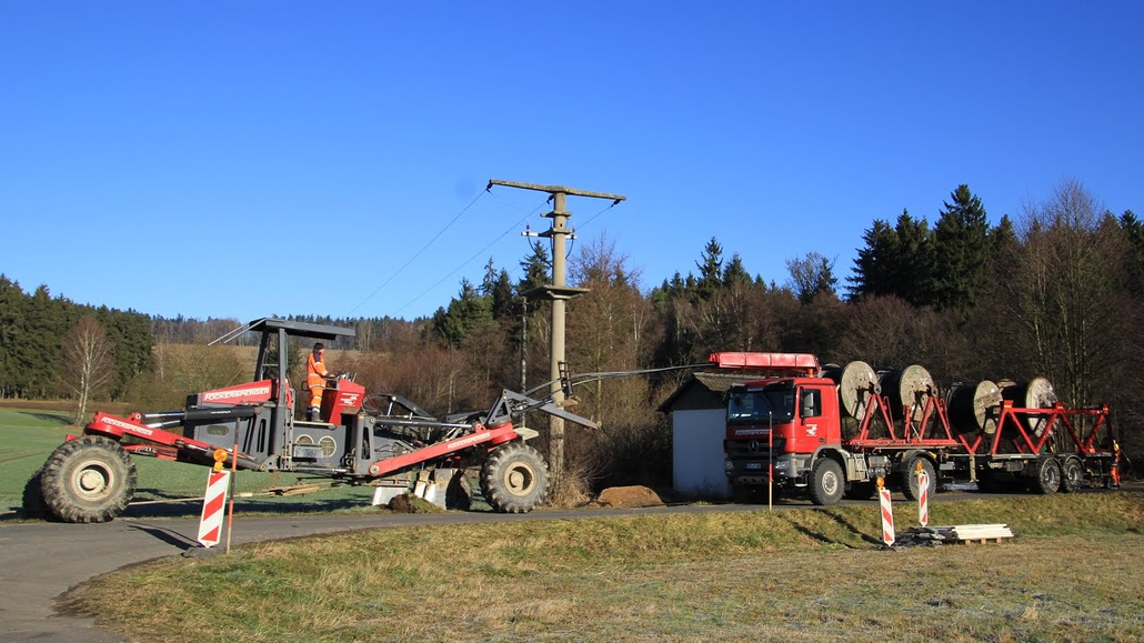 Stromleitungsverlegung per Pflug